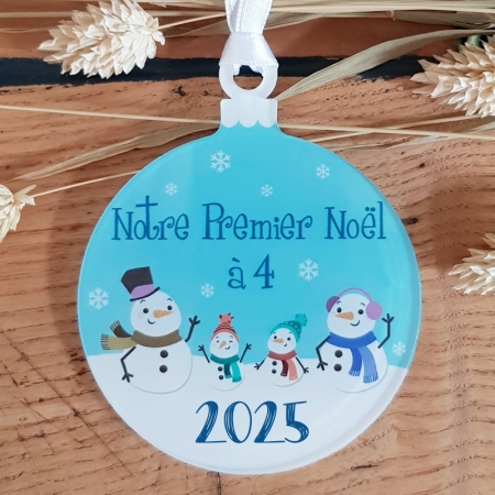 Une décoration de sapin en plexi , pour un premier noël à 4.