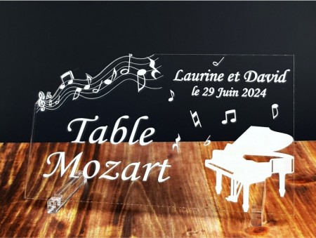 Marque Table Partition de musique - Décoration Table personnalise personnalisable - 1