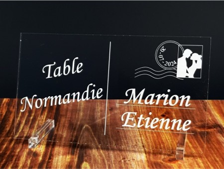 Marque Table Carte Postale Mariés - Décoration Table personnalise personnalisable - 1
