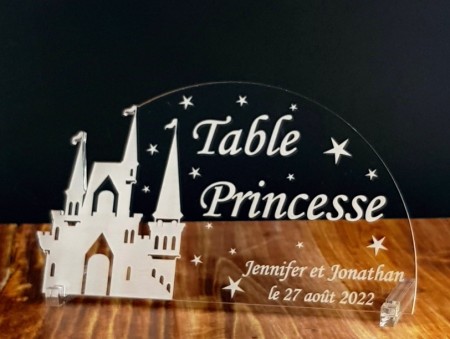 Marque Table Château de Princesse - Décoration Table Mariage personnalise personnalisable - 1