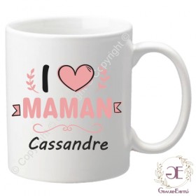 Un mug personnalisée avec un prénom pour dire à sa maman qu'on l'aime.