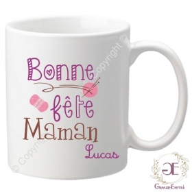 Un mug personnalisé pour fêter la fête des mamans comme il se doit.