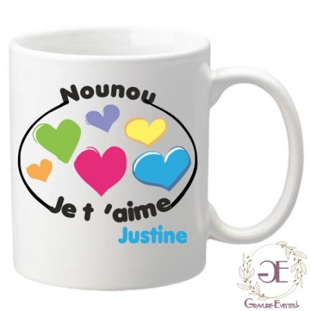 Entouré d'amour, votre enfant voudrait offrir un cadeau à sa nounou, un mug, fera une heureuse.