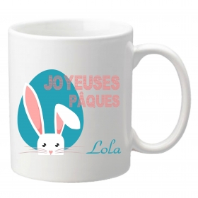 Le lapin de pâques caché derrière un œuf sur ce mug à chocolat ,une belle idée cadeau.