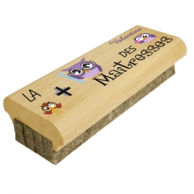 Une brosse à tableau personnalisée pour la plus chouette des maîtresses que votre enfant ai eu.