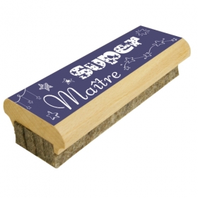 Un cadeau pour un super maître, une brosse pour effacer le tableau bleu avec des étoiles.