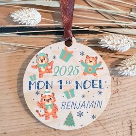 Décoration douce et naturelle en bois, avec un texte personnalisable "Mon premier Noël".