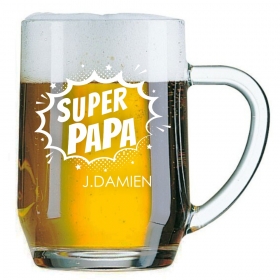 Pour un super Papa, Papi, une chope à bière gravée à offrir pour l'anniversaire ou la fête.